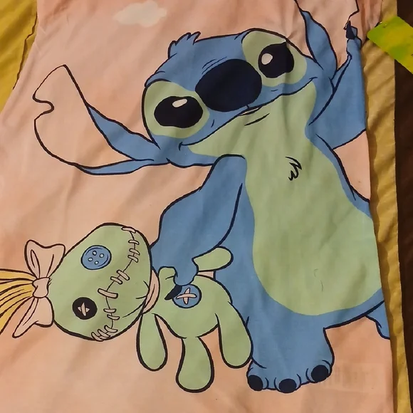 Girls Disney Stitch Pajamas - Picture 2 of 5